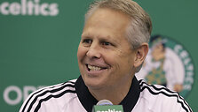 Danny Ainge'as