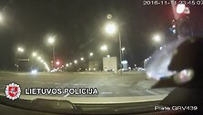58298f0848aabvideo_58298f05aa689