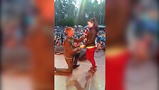 bardu-festivalio-scenoje-netiketos-suzadetuves