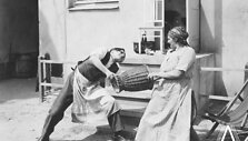 1931 m. filmo &bdquo;Onytė ir Jonelis&ldquo; kadras