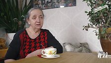 18-vaiku-priglaudusi-moteris-as-juos-myliu-o-jie-mane