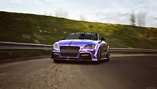 Purpurine chromo plėvele dengtas &bdquo;Audi TT&ldquo; kabrioletas 