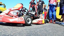 Pramoginis kartingas su sportinio motociklo varikliu