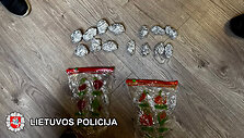 Uostamiesčio teisėsauga sulaikė asmenis, pas kuriuos rasta galimai narkotinių medžiagų