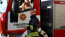 Ugniagesių pratybos daugiaauk&scaron;čiame pastate