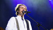 &bdquo;WhoMadeWho&ldquo;