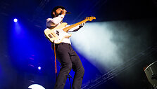 &bdquo;WhoMadeWho&ldquo;
