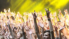 &bdquo;Rock in &Scaron;iauliai 2019&ldquo; - &Scaron;iaulių arenoje klasikinius roko kūrinius grojo ir dainavo per 350 jaunuolių