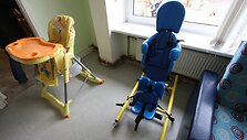 Italijos kariai &Scaron;iaulių kūdikių namams atvežė dovanų ir pagamino picos