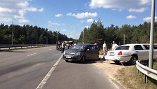 Autostradoje į avariją pateko vestuvių limuzinas