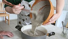 Dzūki&scaron;ka grikinė &bdquo;babka&ldquo; atomų lygmenyje