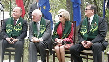Valdas Adamkus su Alma Adamkiene lankėsi Vilkijoje