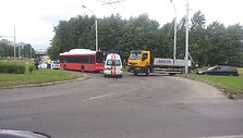 Autobuso ir sunkvežimio avarija Kaune