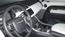 Kauno rajone aptiktas vienkiemis su vogtais automobilais