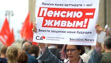 Protestas prie&scaron; pensijų reformą prie Valstybės Dūmos