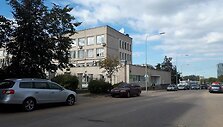 Vilniaus &scaron;ilumos tinklų parduodami pastatai Smolensko gatvėje