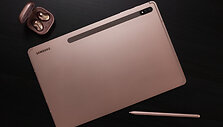 &bdquo;Galaxy Buds Live&ldquo; ir &bdquo;Galaxy Tab S7 Plus&ldquo;