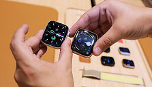 Naujausi "Apple Watch" laikrodžiai vizualiai nuo ankstesnių modelių prakti&scaron;kai nesiskiria