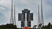 Kinijos sunkioji ne&scaron;ančioji raketa &bdquo;Changzheng 5&ldquo; (&bdquo;Ilgasis žygis 5&ldquo;, angl. &bdquo;Long March 5&ldquo;)