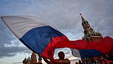 Maskvos gatvėse žmonės &scaron;ventė Rusijos rinktinės pergalę prie&scaron; Ispaniją.