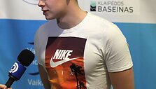 Danas Rap&scaron;ys lankėsi Klaipėdoje, kur pirmą kartą Lietuvoje įteikti tarptautiniai mokymosi plaukti sertifikatai vaikams.