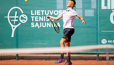 Perspektyviausiems Lietuvos tenisininkams bus lengviau derinti sportą ir mokslus.