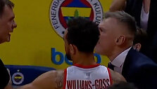 Georgios Bartzokas ir &Scaron;arūnas Jasikevičius atrodė stipriai įkaitę vienas kito atžvilgiu i&scaron;kart po rungtynių.
