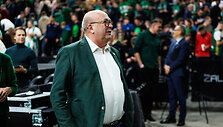 Dėl verslo Rusijoje Kauno meras Visvaldas Matijo&scaron;aitis užsitraukė Kauno &bdquo;Žalgirio&ldquo; sirgalių grupės &bdquo;Green White Boys&ldquo; nemalonę.