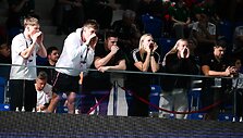 Rūta Meilutytė ir kiti Lietuvos plaukikai palaikė bendražygius.
