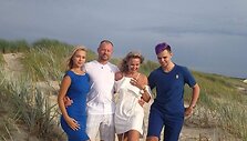 Vilmantė ir Egidijus Markevičiai su vaikais