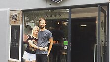 Marijus Jakas su žmona Jessie Jane