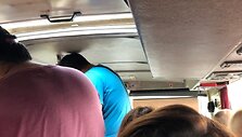 Autobuso į Lazdijus keleiviai skundžiasi negalintys atsisėsti