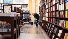 Paskutiniai darbai prie&scaron; Rygos &bdquo;Akropolio&ldquo; atidarymą
