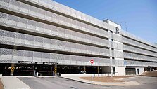 Naujoji daugiaauk&scaron;tė automobilių stovėjimo aik&scaron;telė Santari&scaron;kėse