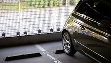 Verslo centro &bdquo;3 burės&ldquo; daugiaauk&scaron;tė automobilių stovėjimo aik&scaron;telė