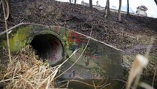 Į Nerį Vilniaus Antakalnyje tekėjusias nuotekas stabdo bonais