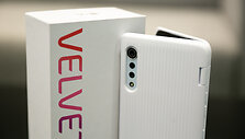 I&scaron;manusis telefonas &bdquo;LG Velvet&ldquo;