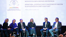 Konstitucijos dienos minėjimo diskusijos akimirkos