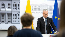 Gitanas Nausėda