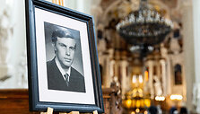 Atsisveikinimas su Laimonu Tapinu