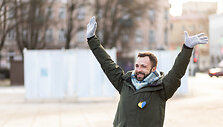 Tomas Vytautas Raskevičius balsuoja savivaldybių tarybų ir merų rinkimuose