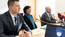 Andrius Puksas, Jolanta Petkevičienė, Maksimas Reznikovas