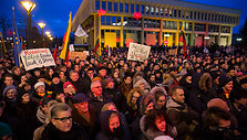 Protestas. Mes kaltinam!