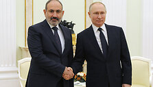 Nikolas Pa&scaron;inianas ir Vladimiras Putinas