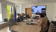 Sveikatos apsaugos ministrė Marija Jakubauskienė susitiko su Retų ligų sveikatos lyderystės misijos koordinatoriumi, fondo &bdquo;Brains for Brain&ldquo; prezidentu prof. Maurizio Scarpa ir europarlamentaru Vyteniu Povilu Andriukaičiu. 
