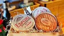 TOP 5 vyno ir sūrio deriniai Valentino dienai i&scaron; &bdquo;Masters of Cheese&ldquo;