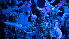Filharmonijoje &ndash; kaip gyvenime: &scaron;alia profesionalų &ndash; vos vaik&scaron;čioti pradėję mažyliai