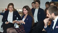 Prancūzijos ambasadoriaus Philippe&lsquo;o Jeantaud vizitas Lietuvos sveikatos mokslų universiteto gimnazijoje. Gimnazistai