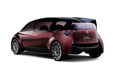 &bdquo;Toyotos&ldquo; koncepcinis &bdquo;Fine-Comfort Ride&ldquo; modelis.