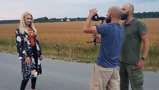 Natalijos Bunkės vaizdo klipo filmavimo užkulisių akimirka 